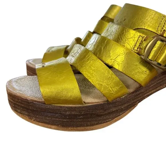 AS 98 Gold Leather Platform Block Chunky Heel Slides Slip On Sandals sz 40 9 9.5